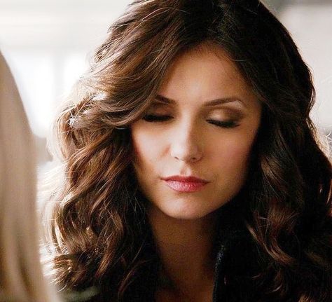 Vampire Diaries Makeup, Katherine Pierce Outfits, Blonde Halloween Costumes, Katerina Petrova, Dead Hair, Halloween Makeup Inspiration, Hair And Makeup Tips, Glam Makeup Look, Cute Makeup Looks