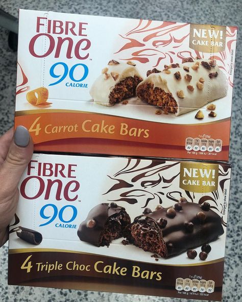 Finally!!! Found the fibre One cake bars 😨 4 syns each! 🍫 🥕  #fibreonecakebars #fibreone #yum #swblogger #swtreats #swsyns #swfollowers Pinch Of Nom, Fiber One, Speed Foods, One Cake, Cake Bars, Meal Time, Free Food, Parmesan, Nom Nom