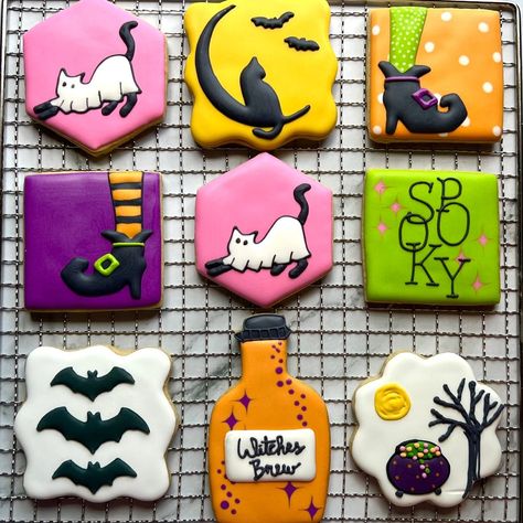 🎃👻 Halloween Orders Are Now Open! 👻🎃 Get ready for some spooky sweetness! Halloween cookie orders are officially open! 🎉 Whether you're hosting a party, handing out treats, or just want to add a festive touch to your celebrations, our custom Halloween cookies are perfect for the occasion. Spots fill up fast, so be sure to place your order soon - https://tinyurl.com/Halloween-PreSale 🧙‍♀️🍪 #HalloweenCookies #SpookySweets #CustomCookies #OrderNow #allgoodthingscookies Halloween Cookie Sets, Spooky Cookies, Halloween Sugar Cookies Decorated, Royal Cookies, Gs Cookies, Cookie Sets, Halloween Sugar Cookies, Halloween Cookie, Cookies Decorated