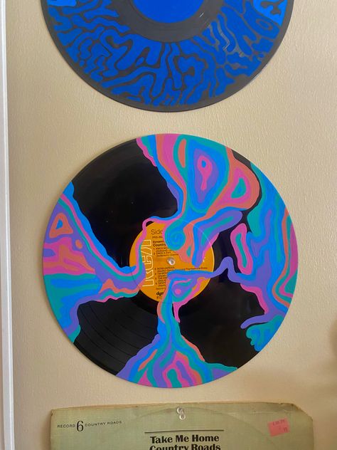 Music Decor Diy, Record Painting Ideas Aesthetic, Vinyl Record Painting Ideas, Record Painting Ideas, Vinyl Record Painting, Vinyl Painting, Vinyl Record Art Ideas, Painted Records, Jazz Painting