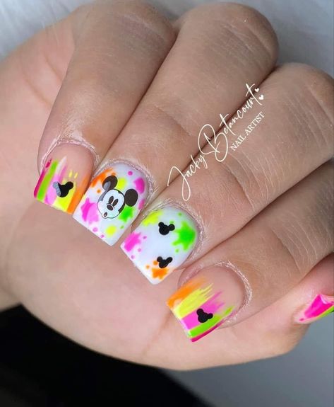 #acrylicnails #acrylicnaildesigns #acrylicnaildesign #nailpolish #naildesign #nailsoftheday Mouse Nails, Disney Nail Designs, Mickey Mouse Nails, Minnie Mouse Nails, Cute Nail Colors, Witch Nails, Finger Nail Art, Nail Art Disney, Birthday Disney