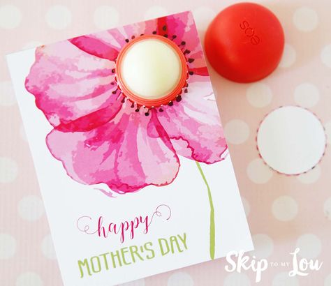 Mothers day eos lip balm gift Morhers Day, Balm Packaging, Business Packing, Lip Balm Packaging, Skip To My Lou, Lip Balm Gift, Eos Lip Balm, Presentation Ideas, Drawing Flowers