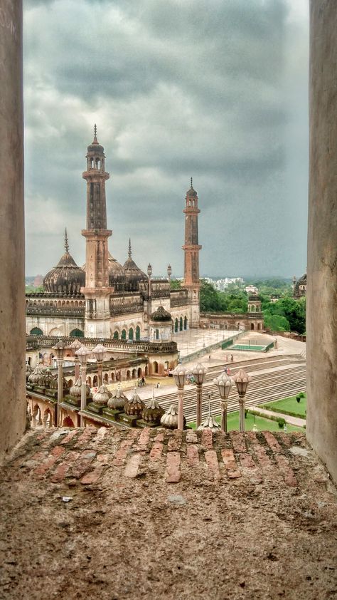 This famous heritage site is known for its incredible architecture details along with its massive scale. One can witness the beauty of this mosque from almost every corner of the entire complex.  Inframe a glorious view of asifi mosque. Just sit here and enjoy the landscape of the sorrounding distance.  Shot on: Mi Note 1S #architecture #photography #lucknow #uttarpradesh #august #2018 Incredible Architecture, Perspective Sketch, City Landscape, South Asia, Uttar Pradesh, The Landscape, Heritage Site, Architecture Photography, Architecture Details