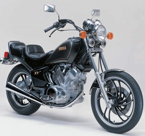 Yamaha Virago Series, Cruiser Bike, 1980s. Yamaha Motorcycles Cruiser, Yamaha Virago, Yamaha Motorcycles, Cruiser Bike, Cool Bikes, Tactical Gear, Bike, Vehicles