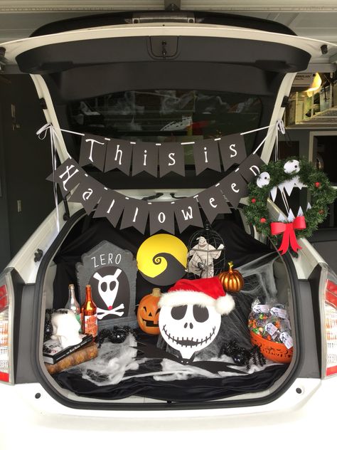 Nightmare Before Christmas Trunk or Treat Nightmare Before Christmas Trunk, Christmas Trunk Or Treat, Gardening Hobby, Halloween Car Decorations, Trunker Treat Ideas, Trunk Or Treat Ideas, Nightmare Before Christmas Decorations, Hallowen Ideas, Nightmare Before Christmas Halloween