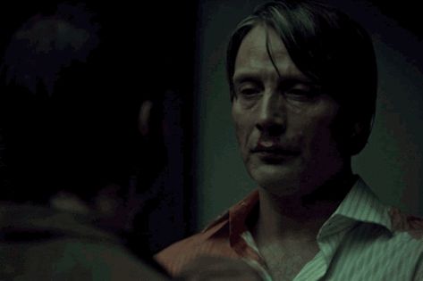 01-gif-hannibal-lecter-will-graham.w529.h352.gif (529×352) Hannibal Season 2, Hannibal Funny, Will Graham Hannibal, Hannibal Tv Series, Sir Anthony Hopkins, Hannibal Series, Nbc Hannibal, Will Graham, Hugh Dancy