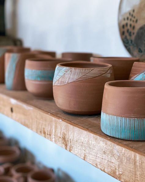 Big Ceramic Bowl, Pottery Large Bowl, Large Clay Bowl, Ramen Bowl Ceramic Pottery, Wide Mouth Pottery Mug, Sgraffito Bowl Inside, Sgraffito, Outdoor Fire, Ceramic Bowls