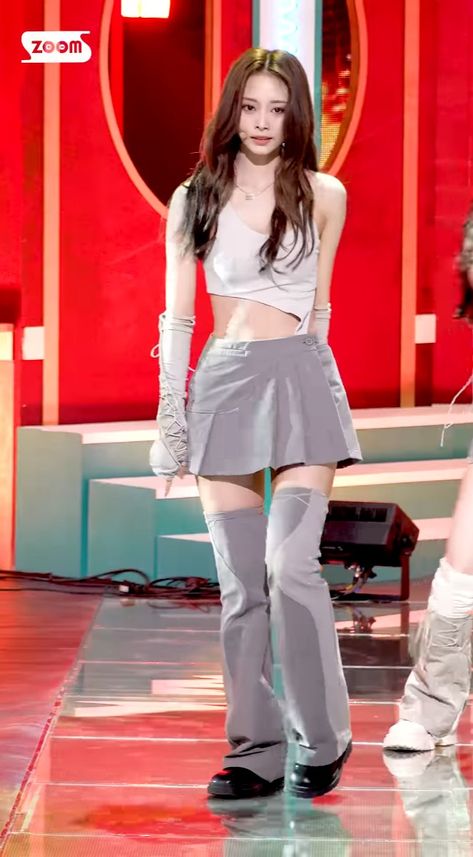 Tzuyu Set Me Free Stage, Twice Set Me Free Stage Outfits, Tzuyu Concert Outfit, Kpop Outfits Twice, Kpop Concert Outfit Ideas Twice, Tzuyu Full Body Photo, Tzuyu Stage Outfits, Set Me Free Twice Outfit, Twice Concert Outfit Ideas 2023