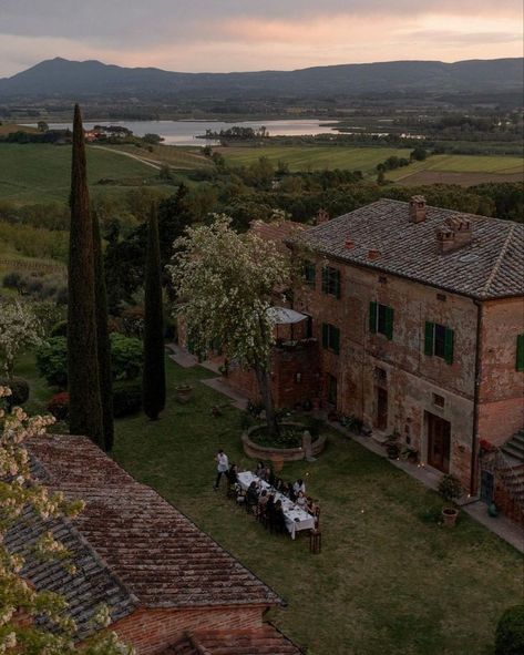 Italy Vibes, Lemon Trees, Tuscan Countryside, Italian House, Italian Lakes, Italian Riviera, Cobblestone Streets, Dreamy Landscapes, Italian Countryside