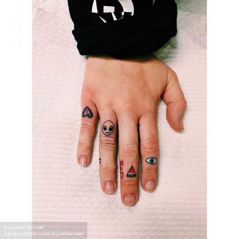 Hand Tattoos Designs, Miley Cyrus Tattoos, Rihanna Hand Tattoo, Baby Memorial Tattoos, Hand Tattoo Ideas, Hand And Finger Tattoos, Explore Tattoo, Alien Tattoo, Hand Tattoos For Women