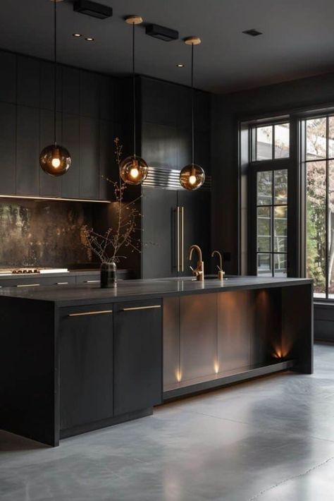 Luxury Farmhouse Kitchen, Luxury Black Kitchen, Moody Interior Design, Modern Italian Kitchen, Farmhouse Vibes, Modular Kitchen Design, Kitchen Ideas Modern Luxury, Renovation Design, Elegant Kitchens