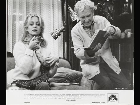 Movie Ending, Foul Play, Goldie Hawn, Chevy Chase, Academy Award Winners, Classic Movie Stars, Picture Movie, Paramount Pictures, Mystery Thriller