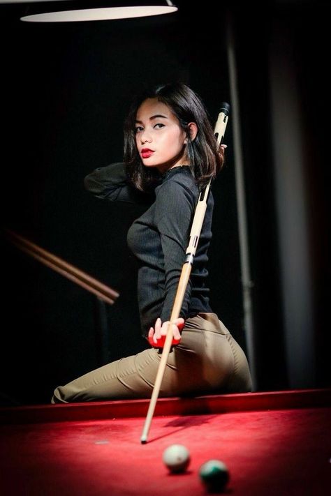 Pool Table Pose Reference, Pool Table Photoshoot Ideas, Billiard Pose, Billiard Photoshoot, Billiards Photoshoot, Billiard Photography, Pool Table Photoshoot, Table Photoshoot, Pool Poses