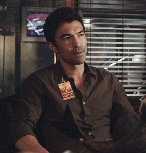 Actor Ian Anthony Dale (Adam Noshimuri, 5-0 - Hawaii 5-0) Ian Anthony Dale, Hawaii 5 0, Hawaii Five O, Popular Shows, Favorite Tv Shows, Eye Candy, Most Popular, Hawaii, It Cast