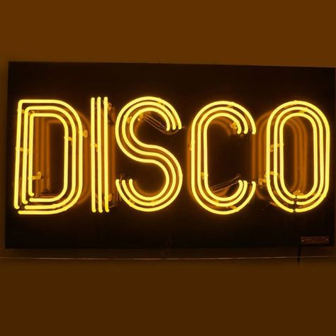 Disco Sign, Unique Wall Lights, Foto Top, Disco Fever, Disco Lights, Music Album Covers, Retro Sign, Beer Signs, Studio 54