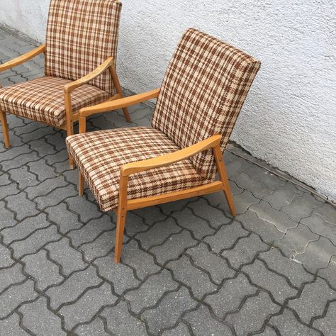 1pc Vintage INTERIER PRAHA Armchair Chair Jiri JIROUTEK Vintage 60s Midcentury Czechoslovakia. Used, original condition, solid construction, see photo. Do not hesitate to contact us. Thank you. 70s Chair, 70s Chairs, Cute Apartment, Retro Chair, Carpet Shops, Mid Century Chair, Armchair Vintage, Reupholster, Slovakia