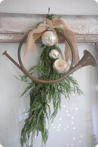 Navidad Natural, Christmas Trimmings, French Country Christmas, French Christmas, Prim Christmas, French Horn, Navidad Diy, Natural Christmas, Deco Floral