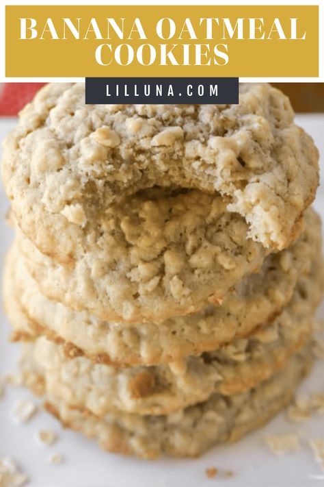 Thick and chewy banana oatmeal cookies are to die for!! The bananas and oatmeal gives this cookie the BEST texture. #bananaoatmealcookies #cookies #dessert #oatmealcookies #banana Oatmeal Banana Cookies, Banana Cookie Recipe, Banana Oat Cookies, Oatmeal Coconut Cookies, Oatmeal Banana, Lil Luna, Cookie Cake Pie, Banana Oatmeal Cookies, Cinnamon Oatmeal