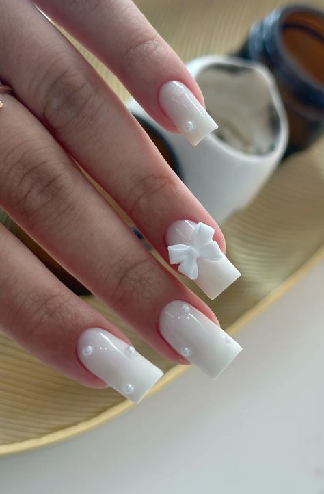 White French On White Nails, Cute Acrylic Nails 2024, White Design Nails Short, White Nails French Tip With Designs, Milky Nails With French Tip, White Short Christmas Nails, Milky White Nails With Design French, Nails 2024 White, Short White Nails Design Ideas