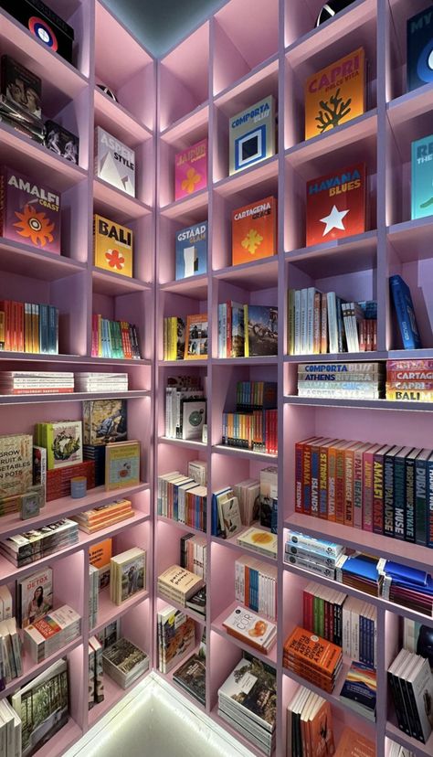 Pink Bookstore Aesthetic, Pink Library Aesthetic, Book Cafe Interior Design, Pink Bookstore, Book Cafe Aesthetic, Interior Design Coffee Shop, Bookshop Design, Pink Bookcase, Dream Bookstore