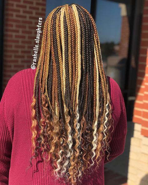 DayaRashelle #TheSLAUGHTERGirl on Instagram: “-Multi-colored Goddess Box Braids 💛😬💪🏾 TUCKED TO ABSOLUTE PERFECTION 🙌🏾 By: @rashelle.slaughters @rashelle.slaughters @rashelle.slaughters…” Colour Box Braids, Different Color Braids, Colored Knotless, Colored Knotless Braids, Braid Colors, Brandy Braids, Color Braids, Goddess Box Braids, Colored Box Braids