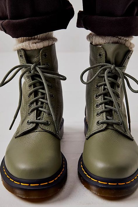 Custom Painted Doc Martens, Fall Women’s Shoes, Green Dr Martens Outfit, Lems Boots, Fall 2024 Shoes Trends Women, Green Doc Martens, Green Boots Outfit, Green Combat Boots, Green Dr Martens