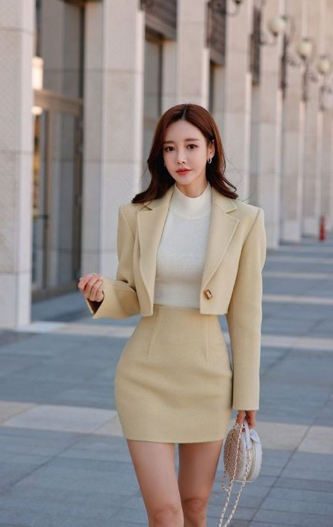 Western Office, Office Outfit Ideas, Stylish Office Wear, Secretary Outfits, Business Dress Women, Corporate Attire, Clothes Korean Style, Office Chic, Business Chic