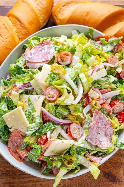 Italian Archives - Closet Cooking Hamburger Salad Dressing, Summer Healthy Salads Recipes, Pizzeria Salad, Meal Salads, Summer Vegetable Recipes, Grinder Salad, Hearty Salad Recipes, Grilled Shrimp Salad, Bbq Chicken Pasta