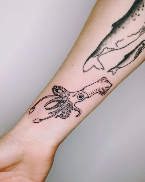 Bea Tattoo, Kraken Tattoos, Biology Tattoo, Physics Tattoos, Simple Line Tattoo, Marine Tattoo, Squid Tattoo, Kraken Tattoo, Monster Tattoo