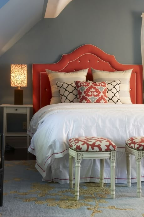 { coral + blue } Diy Bedroom Headboard, Diy Headboard Ideas Easy, Headboard Ideas Bedroom, Bedroom Headboard Wall, Bedroom Headboard Ideas, Bedroom Schemes, Bedroom Headboards, Turquoise Bedroom, Coral Bedroom