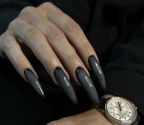 Nails,gray nails,long nails,greyblack nails Punk Nails, Goth Nails, Stiletto Nails Designs, Vibrant Nails, Gray Nails, Pearl Nails, Christmas Nails Acrylic, Bling Acrylic Nails, Oval Nails