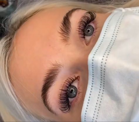 Long Full Lashes Natural, Lash Extensions Blonde Hair, Lash Extensions Blue Eyes, Long Thick Eyelashes Extensions, Curled Lash Extensions, Lashes 2:1, Curly Lash Extensions, Light Fluffy Lash Extensions, Full Classic Eyelash Extensions