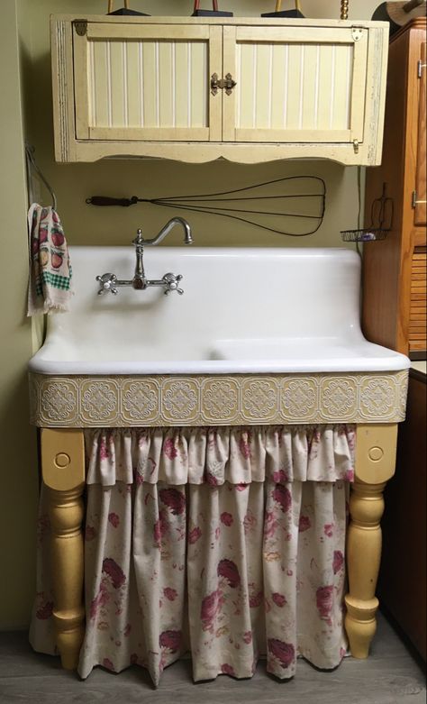 Antique Kitchen Sink, Bayou Cottage, Hide Furniture, Pantry Sink, Free Standing Kitchen Sink, Antique Farmhouse Sink, Modern Edwardian, Shabby Chic Cabin, Barbershop Decor