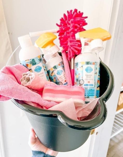 🧽 SCENTSY CLEANING BUCKETS 🧽 Hey y’all! It’s that time again, Transition month (say goodbye to summer scents) means 10% off on almost everything and I love offer my clean buckets during this month so you can save! Who needs to restock? What a perfect gift this would be for your college kid headed out on their own! 🫧The Scentsy Classic Clean Bundle🫧 The bundle includes •counter cleaner, •bathroom cleaner and •all purpose cleaner! Plus a few little extras! ‼️ALL you will need in one bucket‼... Scentsy Cleaning Bucket, Scentsy Gifts, Scentsy Clean, Cleaning Bucket, Counter Cleaner, Summer Scents, Scentsy Ideas, Cleaning Buckets, Counter Clean