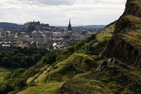 Arthurs Seat Edinburgh, Holyrood Park, Holyrood Palace, Arthur’s Seat, Arthur's Seat, Arthurs Seat, Visit Edinburgh, Uk Trip, Edinburgh City