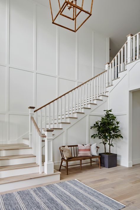 Wall Panel Design Stairs, Board And Batten Wall Staircase, Stair Case Panelling, Stair Wall Paneling, Accent Staircase Wall, Foyer Molding, Staircase Molding, Foyer Ideas Entryway, Millwork Wall