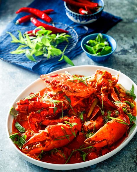 Chilli mud crab Chillies Recipes, Southern Hot Dog Chili, Classic Chilli, Hot Dog Chili Recipe, Mud Crab, Chilli Crab, Traditional Meals, Chili Crab, Crab Recipe