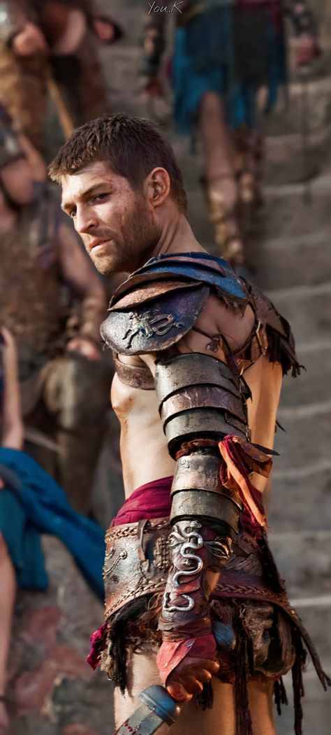 Spartacus Tv Series, The Legend Of Hercules, Spartacus Series, Liam Mcintyre, Roman Man, Warrior King, Cruise Outfits, Medieval Armor, Bronze Age