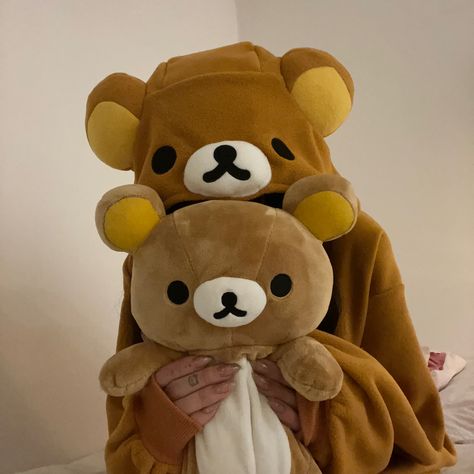 #rilakkuma #fashion #onesie #tumblr #sanx #sanrio #aesthetic #bear #plush #coquette #style #trending #outfit #inspo #ootd #kawaii #japan #cute #pj #autumn Rilakkuma Outfit, Rilakkuma Inspired Outfit, Rilakkuma Pfp, Rilakkuma Aesthetic, Cute Bear Onesie, Rilakkuma Halloween, Cutecore Rilakkuma, Rilakkuma Onesie, Rilakkuma Shirt