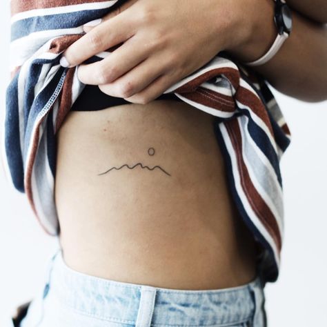 s t i c k & p o k e. on Instagram: “Minimal mountain and sun design for Christine handpoked last week. ◬○◬” Kalula Tattoo, Moutain Tattoos, Minimal Mountain, Mountain Tattoo Simple, Cute Tats, Minimal Drawings, Sun Design, Tattoo Script, Mountain Tattoo