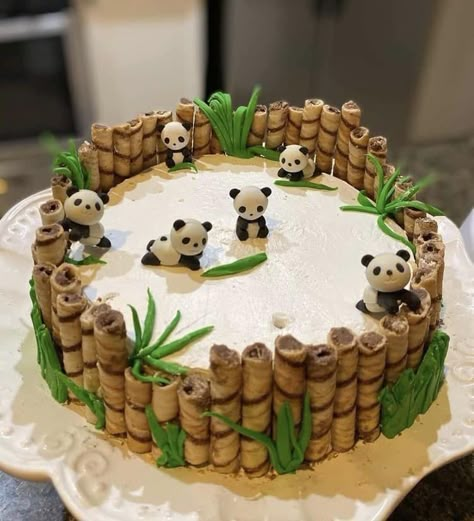 Animal Cakes For Kids, Panda Birthday Cake, Bolo Panda, Panda Cake, Animal Birthday Cakes, Plain Cake, Animal Cakes, Amazing Cake, Cake Mix Recipes