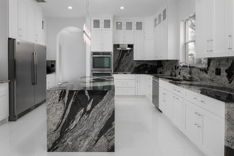 Quartz Marble, Natural Stone Countertops, Natural Stone Flooring, Granite Tile, Small Apartment Living, Granite Kitchen, Counter Tops, Kitchen Projects, Kitchen Remodel Idea