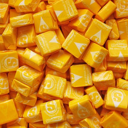 Pineapple Punch Starburst....so, so, so delicious. Why can't all candy be this perfect? #Starburst #Pineapple #Candy Yellow Stuff, Colour Aesthetic, App Ikon, Yellow Aesthetic Pastel, Hufflepuff Aesthetic, Yellow Candy, Yellow Theme, Color Vibe, Jaune Orange