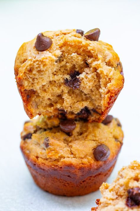 Peanut Butter Banana Chocolate Chip Muffins Apple Banana Bread, Zucchini Chocolate Chip Muffins, Banana Muffins Easy, Peanut Butter Muffins, Peanut Butter Banana Muffins, Banana Blueberry Muffins, Peanut Butter And Banana, Chocolate Chip Muffin Recipe, Averie Cooks