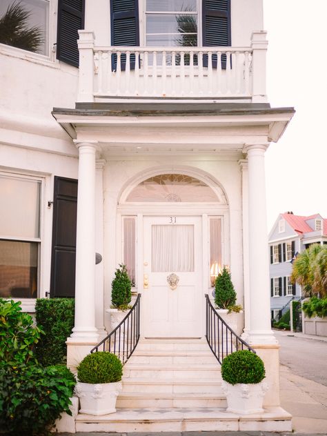 The Most Charming Front Doorways in Charleston | Architectural Digest Balcony Above Front Door, Front Stairs Ideas Exterior, Charleston Homes Exterior, Exterior Stair Railing, Iron Stairs, Front Door Steps, Porch Stairs, Front Stairs, Step Railing