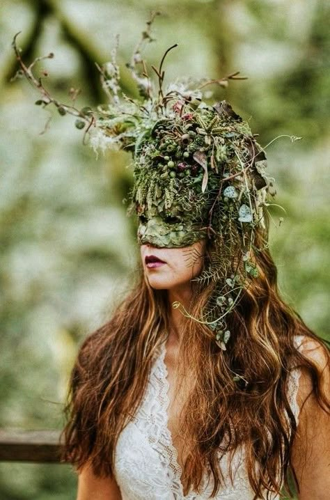 Enchanted Forest Costume, Francoise Weeks, Forest Mask, Karneval Diy, Nature Mask, Mother Nature Costume, Mask Flower, Tree Costume, Flower Mask