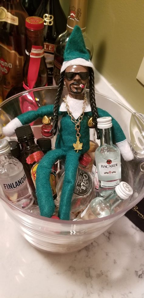 Ideas For Snoop On A Stoop, Snoop On Stoop Ideas, Snoop Elf Ideas, Snoop Dog Elf On The Shelf, Snoop Elf On Shelf, Funny Snoop On A Stoop Ideas, Snoop On A Stoop Ideas For Adults, Snoop Dogg Elf On The Shelf, Snoop Dog Elf On The Shelf Ideas