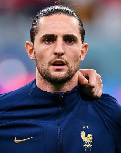 Adrien Rabiot In Blue Jersey Adrien Rabiot, France National Team, France Team, Blue Jersey, Athletic Men, Juventus, Net Worth, World Cup, Football