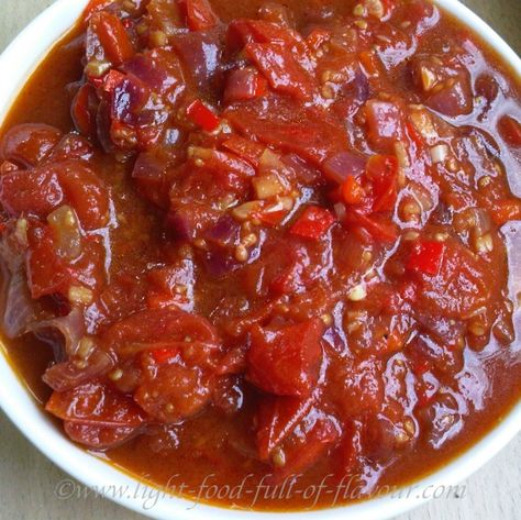 Tomato And Chilli Jam Chilli Jam Recipe, Tomato Chilli Jam, Jam Preserves, Chilli Jam, Canning Jam, Sing And Dance, Jam Recipe, Jam Recipes, Indian Style