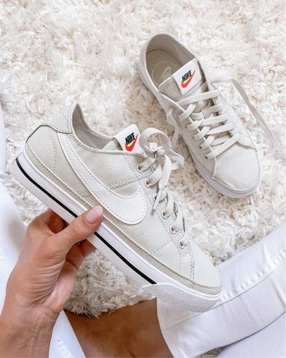 Nice Casual Shoes Women, Women’s Cute Shoes, Womens White Nike Sneakers, Woman’s Nike Shoes, Womens Nike Outfits Casual, Casual Womens Shoes With Jeans, Women Everyday Shoes, Everyday Tennis Shoes Women, Dressy Casual Shoes Women